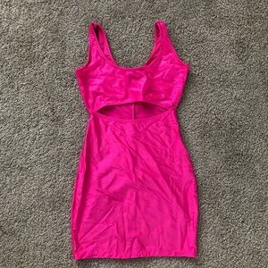 Fashion Nova hot pink dress